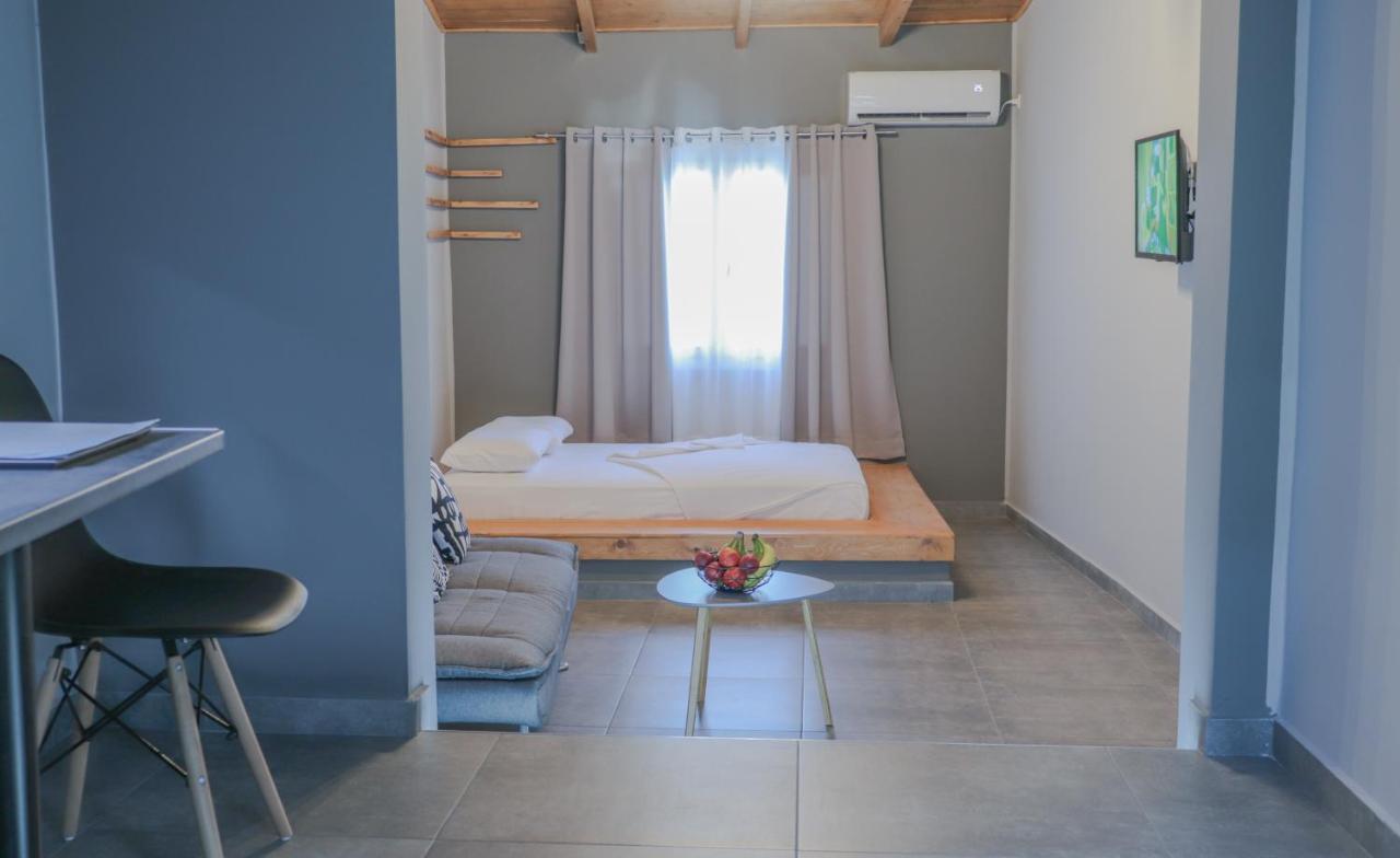 Spitakia-Cozy & Comfy Apartments 10Minutes From The Airport Artemida  Exterior photo