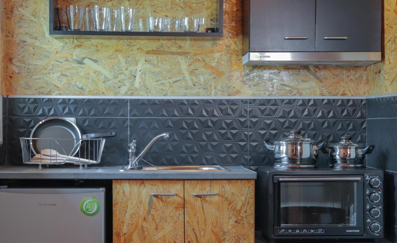 Spitakia-Cozy & Comfy Apartments 10Minutes From The Airport Artemida  Exterior photo