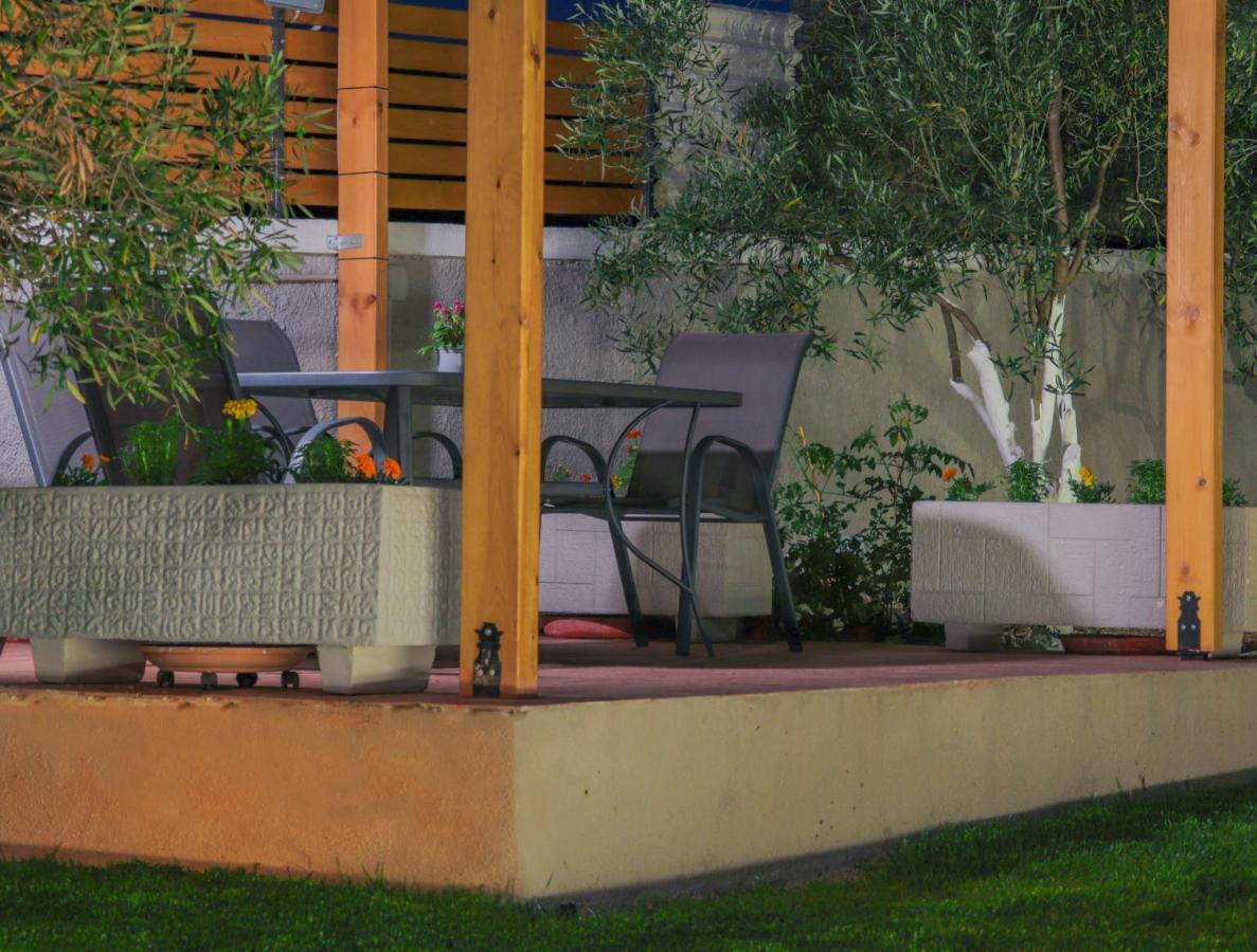 Spitakia-Cozy & Comfy Apartments 10Minutes From The Airport Artemida  Exterior photo